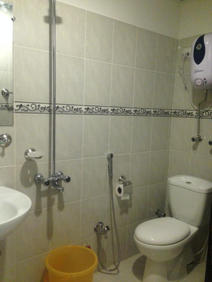 The Smart Hotel Мюри Екстериор снимка